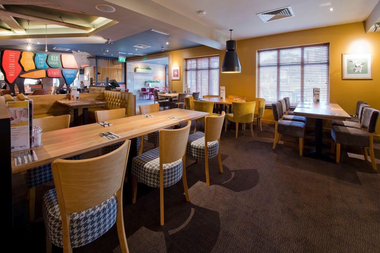 Premier Inn Ware Zewnętrze zdjęcie